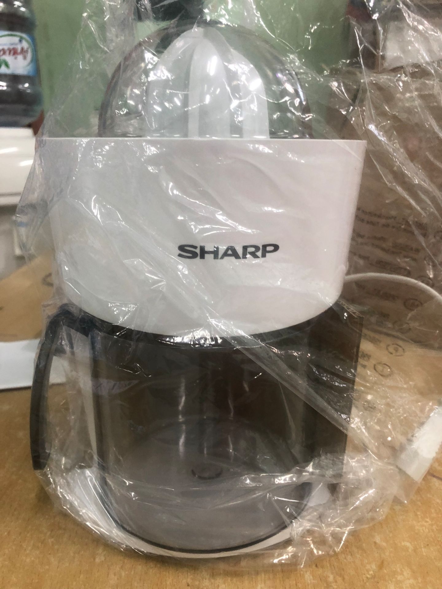 Giao hàng sai. Hạn bảo hành chỉ có 1 tháng. k hỗ trợ trả