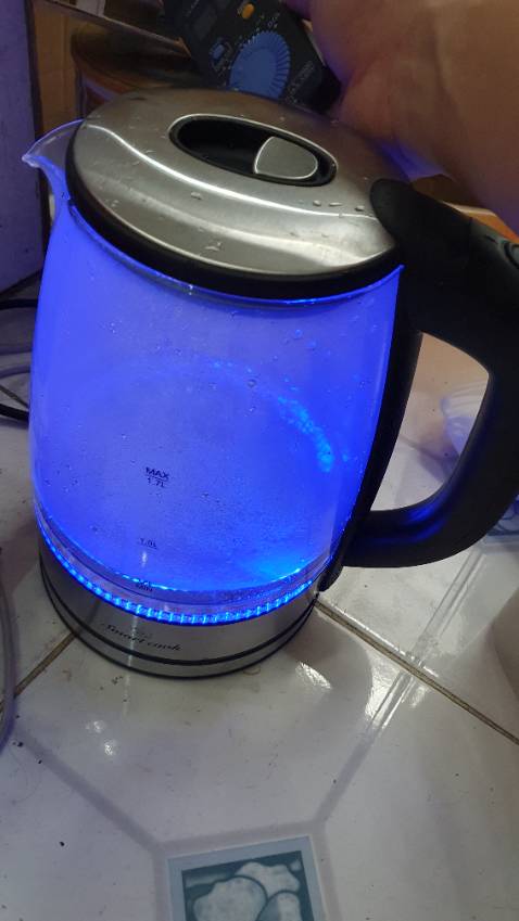 Bình ok. Thiết kế có điểm hay hơn bình Lock & Lock ở chỗ mở nắp ra là có thể vệ sinh dễ dàng. Cái này cũng là khuyết điểm khi dễ bị vỡ hư hỏng.