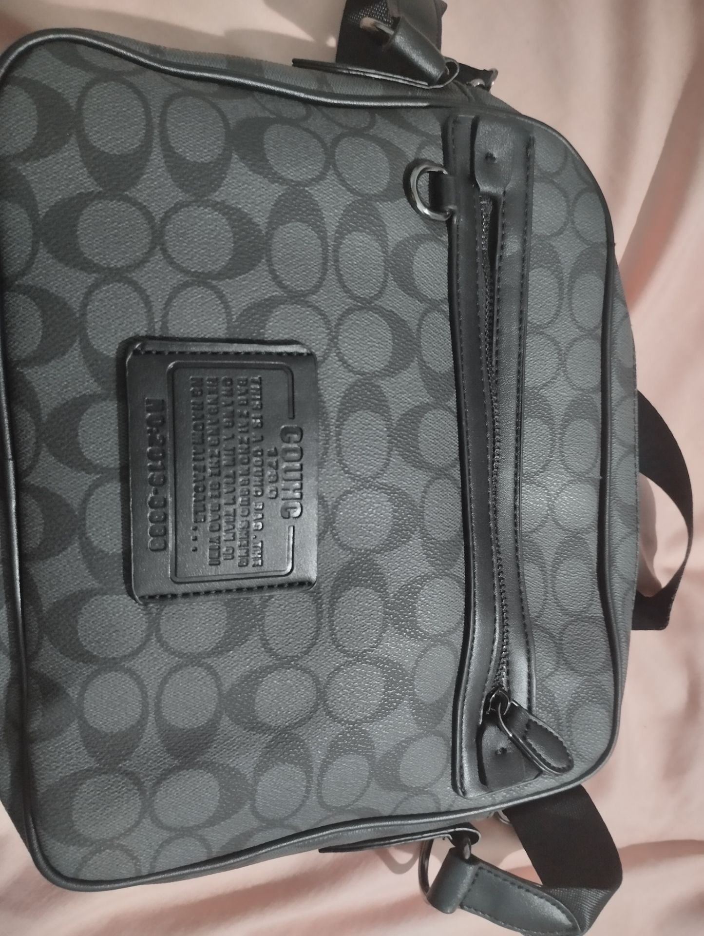 hàng giống như quảng cáo, giao hàng nhanh, đóng gói kĩ càng