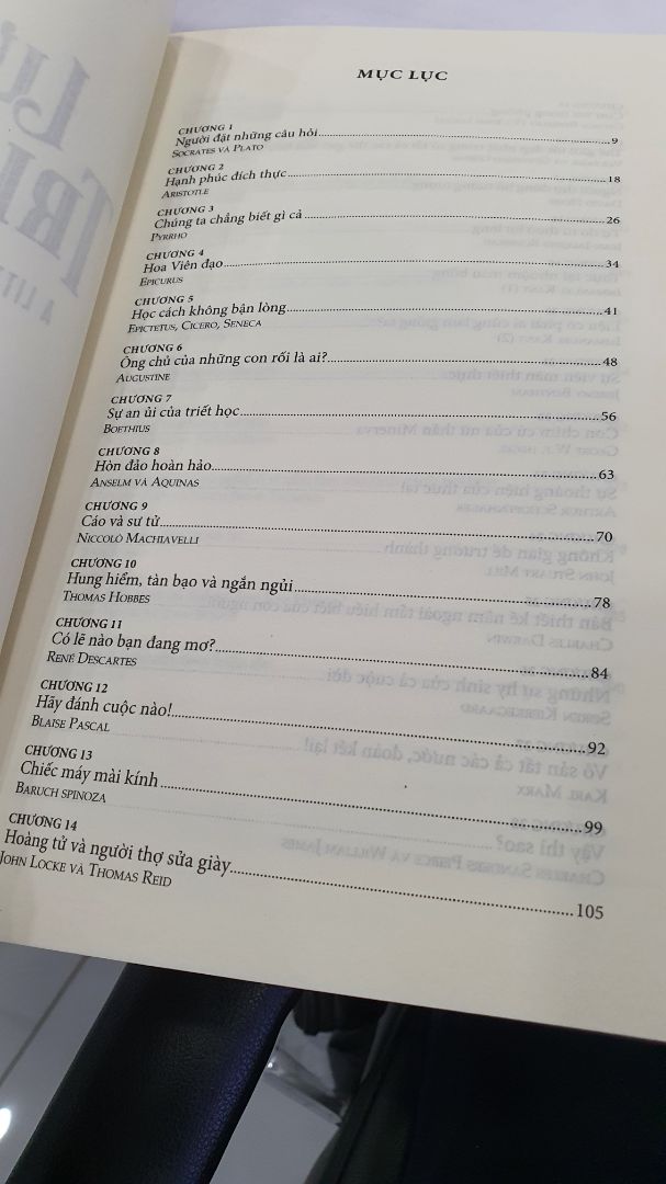 Sách đẹp, đóng gói cẩn thận. Mới đọc chương đầu tiên và chương cuối của cuốn Lược Sử Triết Học, mình cảm thấy khá thú vị và dễ đọc. Chắc chắn sẽ cần để dành nhiều tiền mua sách nữa.