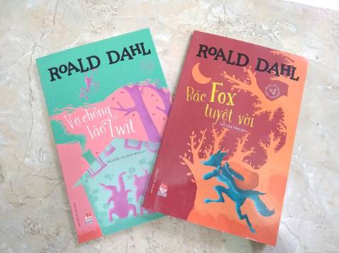 Sách mỏng nhỏ gọn, có hình minh họa rất dễ thương.