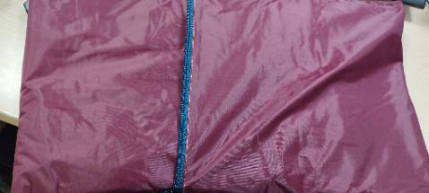 Đóng gói kỹ càng, chất lượng dày, bền, đẹp. Shop đính kèm quà tặng nữa. Cảm ơn shop nha