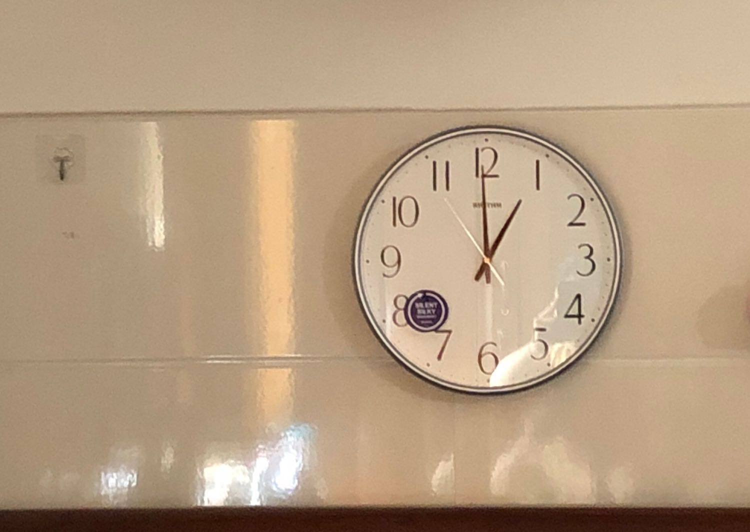 Mẫu mã đơn giản đẹp, tiki đóng gói cẩn thận.
Mình đã dùng dho hiệu này rồi, rất bền.
Hy vọng cái lần này cũng bền.