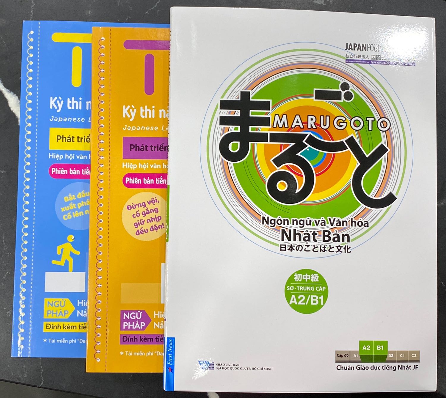 Sách xịn, đẹp và rẻ. Hàng đóng gói cẩn thận. Lần nào mua sách từ Tiki cũng vô cùng ưng ý. Sách xịn, đẹp và rẻ. Hàng đóng gói cẩn thận. Lần nào mua sách từ Tiki cũng vô cùng ưng ý.