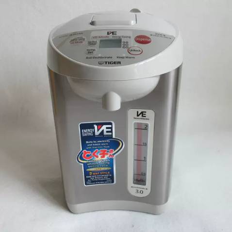 Tôi dùng rất nhiều bình thủy này rồi nhưng ưng ý vẫn là bình của Tiger mấy hãng khác dùng không thích bằng hàng Tiger công ghệ của Nhật dùng an toàn mà rất bền, còn gì không nhỉ à mình mua shop này vì nhân viên tư vấn rất tận tình, hàng đóng gói cực kỳ chắc chắn, mình ở Tỉnh nhưng giao hàng rất nhanh.