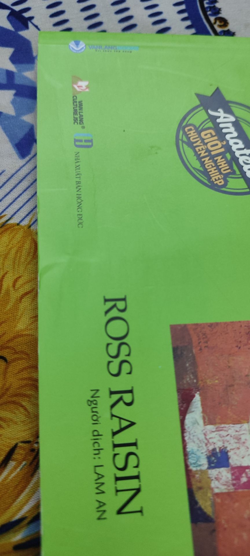 sách ổn đẹp ảnh shipper có tâm nhưng phần bìa hơi bị gãy nhưng k đáng kể