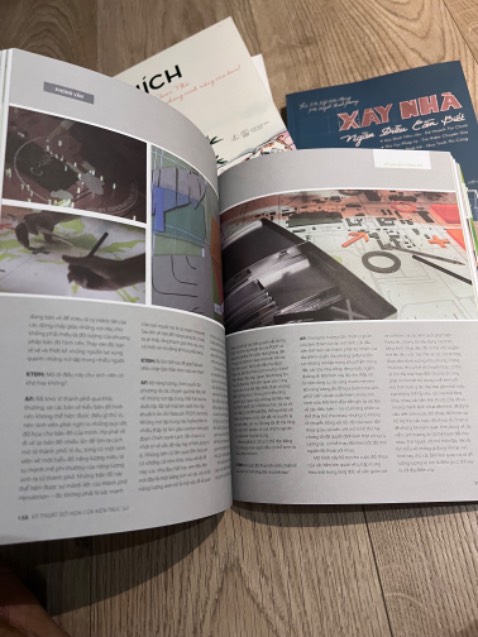 Cuốn này rất hay, trình bày quá đỉnh quá đẹp. Rất thích hợp cho tất cả ai đang làm kiến trúc hoặc gần như vậy. Sách trình bày bố cục đẹp, khoa học, tuy một vài chỗ chữ hơi nhỏ quá nhưng nhìn chung rất đỉnh, nhiều thứ đáng để học hỏi. Kiến thức được chắt lọc, đơn giản dễ hiểu. Một trong những cuốn sách mìnb thích nhất ở thể loại này.