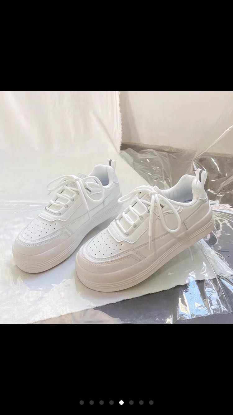 Sản phẩm sử dụng rất mát. Mùi thơm cực kì dễ chịu . Chai cầm chắc tay 👍🏻👍🏻👍🏻👍🏻👍🏻👍🏻