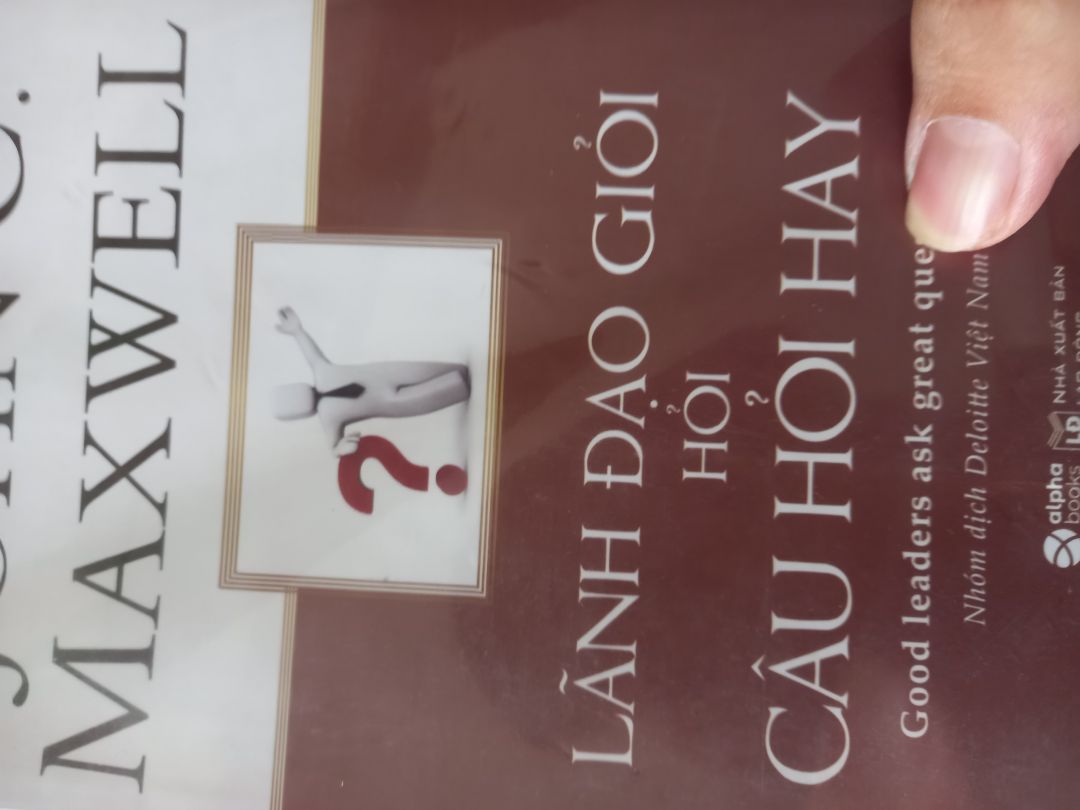 sách của John C. Maxwell là sách hay mà nếu ai muốn tìm hiểu về lãnh đaon và nghệ thuật lãnh đạo cần có. sách mang đến những câu hỏi liên quan đến không chỉ lãnh đạo mà là của nhân viên thường dành cho sếp họ, hay để ta hỏi sếp mình. Tất cả điều đó đều làm gia tăng khả năng lãnh đạo của mình.
