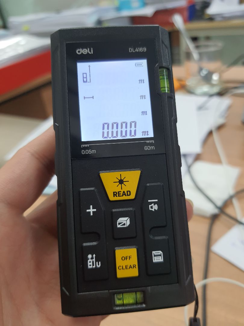 máy nhẹ nhàng, cầm chắc chắn, đo nhanh, chuẩn, pin thay bằng pin AAA, dễ dùng