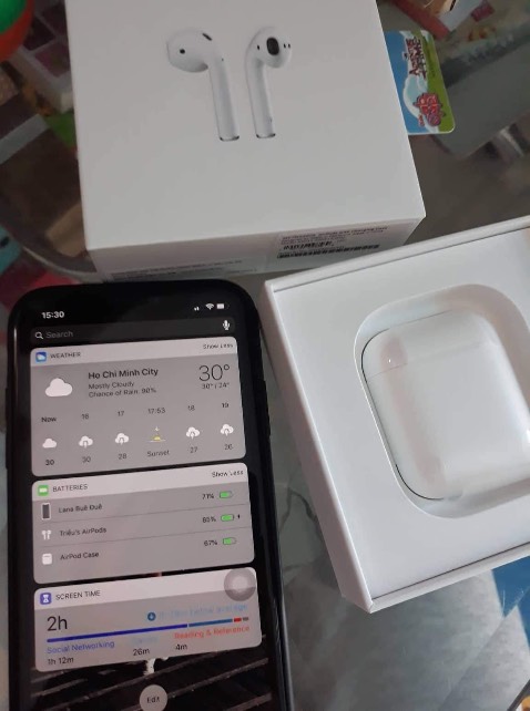 Sau 5 năm vắt kiệt tai trái của ap2 do chỉ đeo vừa tai trái thì cũng có phân vân giữa ap3 và pro2 thì tui quyết định sài loại pro2 in-ear để phát huy đc công năng của cả 2 tai 🤣 ngang giá thì có nhiều sự lựa chọn hơn nhưng mua airpod chỉ để hợp với hệ sinh thái apple!