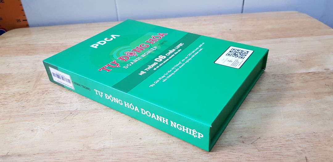 Hình thức đóng gói cẩn thận. Sách để trong hộp rất sang. Giá sách hơi cao. Hy vọng nội dung sách sẽ hay và thực tế.