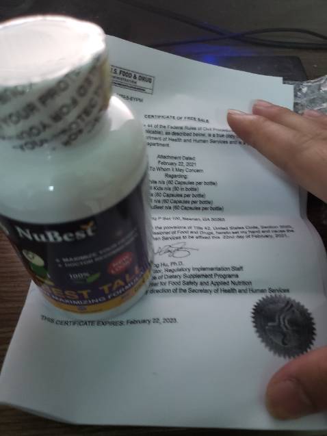 Cô ruột của tôi sống ở Mỹ về thăm gia đình thấy con gái tôi ốm yếu, nhỏ người nên bảo tôi mua NuBest Tall cho con uống. Cô bảo hàng này người Mỹ dùng nhiều lắm, con nít đứa nào đứa nấy cao ráo, người Việt mình chỉ đứng ngang vai thôi. Cô tôi là người cực kỳ kỹ tính, khen cái nào là chuẩn cái đó nên tôi rất tin tưởng. Tìm hiểu trên mạng thì thấy NuBest Tall cũng có nhà phân phối ở VN nên đặt thử 2 hộp về uống. Mua trên *** có mã giảm giá, khuyến mãi, giao hàng cũng nhanh nên rất hài lòng.