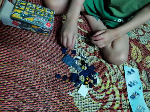 Mua cho con tự mày mò khá tốt !