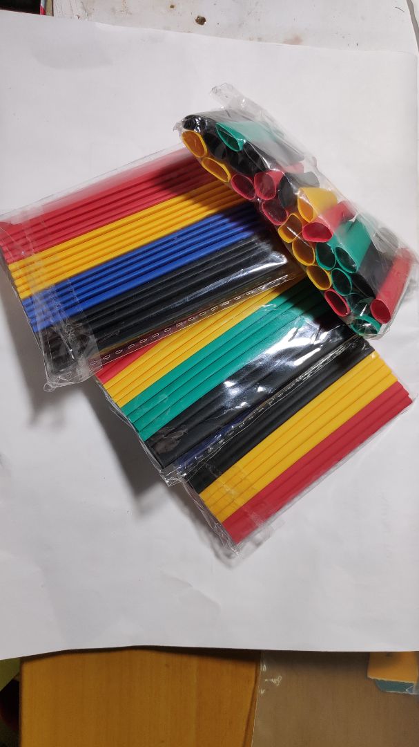 Tôi mua bộ 320 cái, trên trang tiki ghi  ở bộ ¢6 là 32 cái nhưng thực chất chỉ có 20 cái mà thôi. Chưa dùng nên chưa biết chất lượng ra sao.