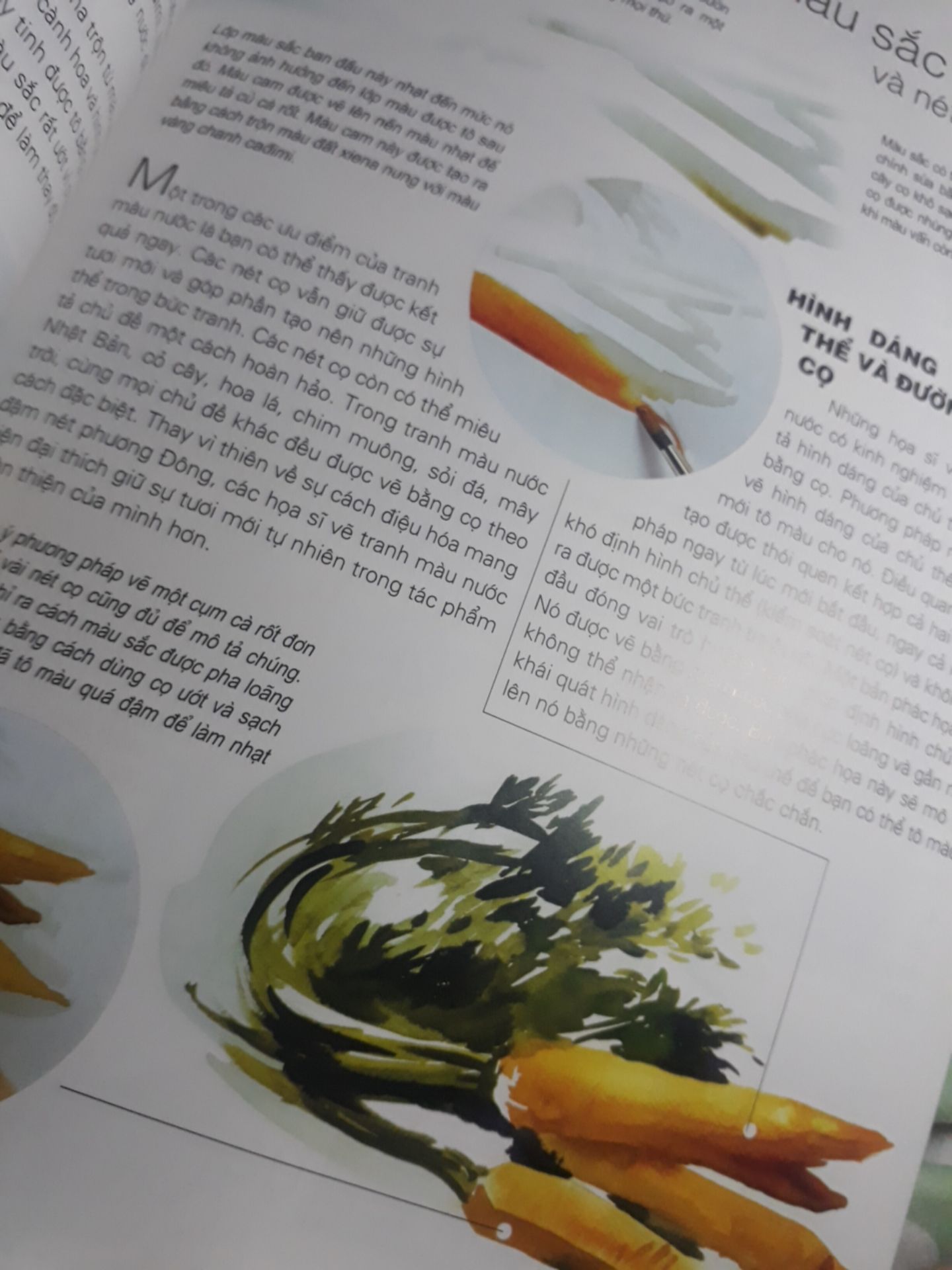 Một cuốn sách hữu ích cho các bạn mới bắt đầu nhập môn màu nước.
Không chỉ là cách vẽ, mà còn là rất nhiều những kiến thức chi tiết thú vị xung quanh màu nước.
Sách màu, in trên giấy bóng, trình bày hấp dẫn. Cầm đc sách trên tay mà thấy hạnh phúc vô cùng.
Nên sở hữu nha các bạn