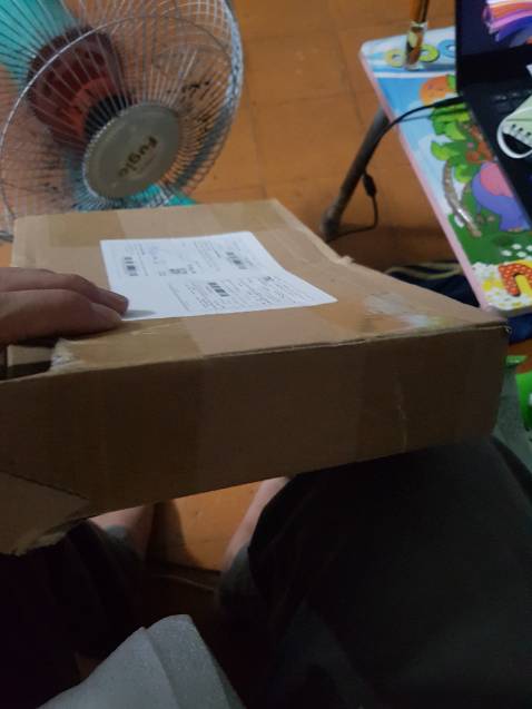 Đặt 2 cuốn mà shop giao có 1 cuốn