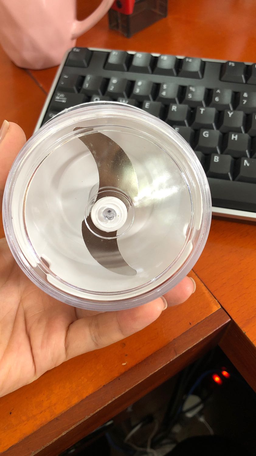 Mới nhận thấy sp dày dặn, kéo dây quay chắc tay, tổng quan nhìn hịn hò
Đóng gói cẩn thận