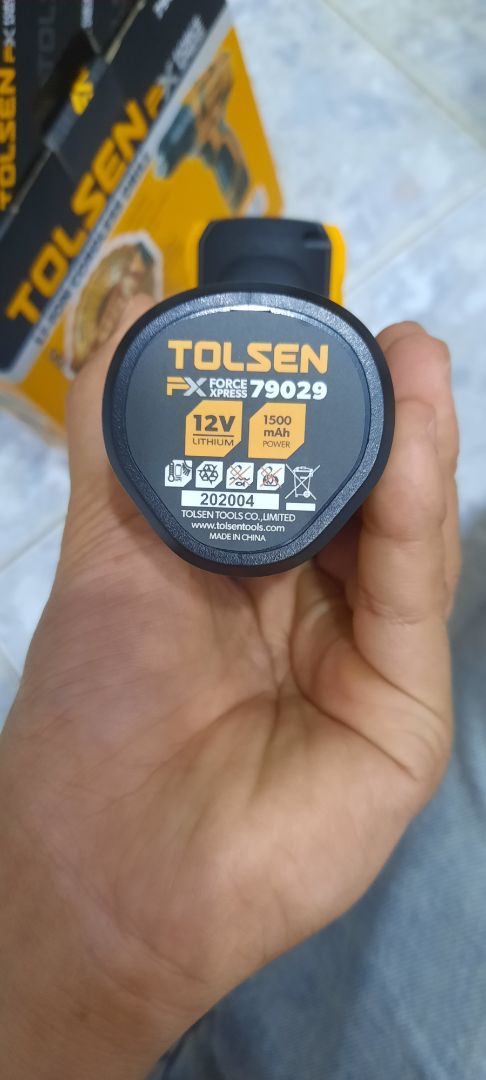 Hàng đã khui seal,  đầu bắt mũi khoan rỉ sét, sản phẩm bọc nylon sơ sài mất thẩm mỹ ,