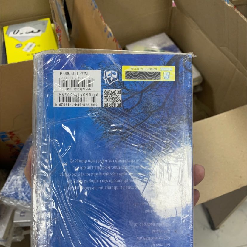 Bọc gói cực kỳ cẩn thận ah, sáng đặt chiều ship đến rồi. Mình đang cần mua gấp, lên tiki mới đặt được hàng đúng thời gian. Sách xịn lắm nha. Cảm ơn shop