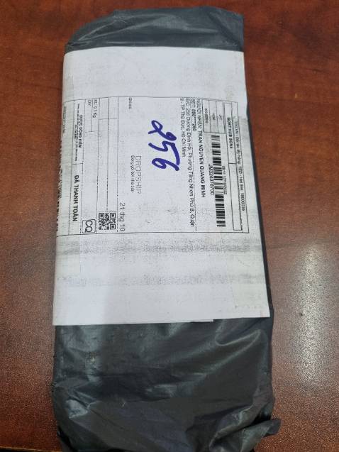 hàng giao nhanh, đúng mẫu, tks shop