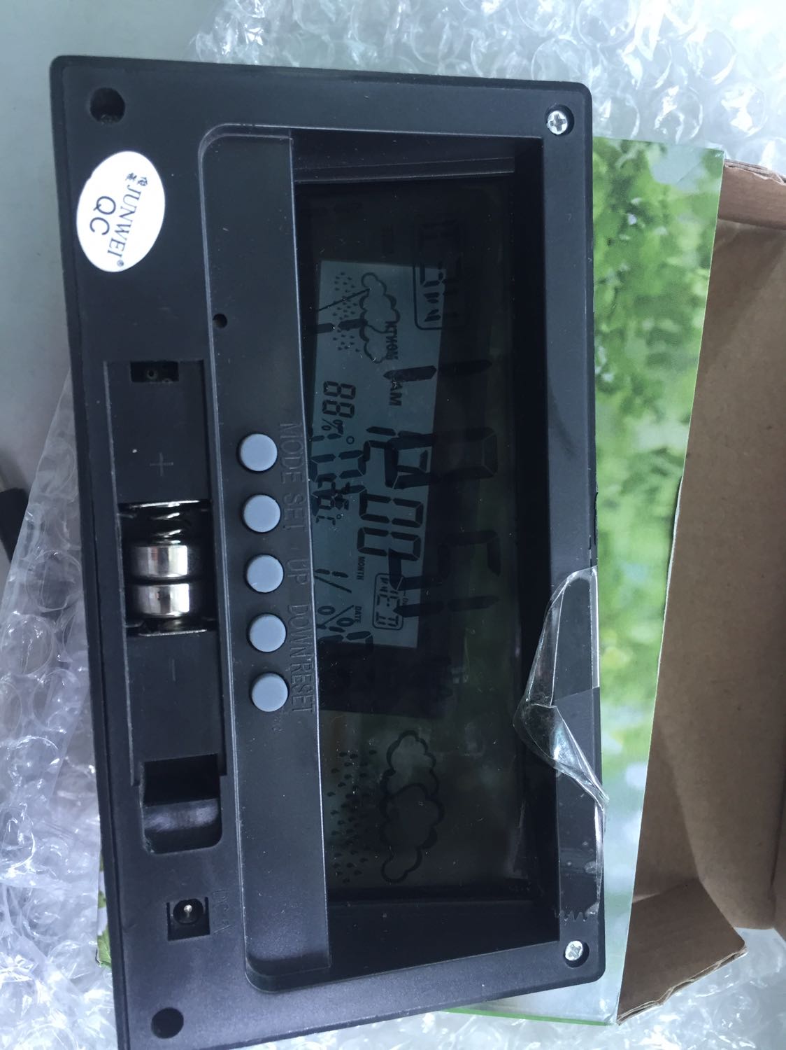 Tiki không kiểm tra chất lượng nhà bán hàng. Shop giao sai sản phẩm nhiều khách hàng, mặc dù đã có nhiều khách phản ánh nhưng vẫn để tình trạng cố tình giao sai sản phẩm cho khách. Sản phẩm sai, không nguyên vẹn. Tôi đánh giá này vì muốn khách hàng sau không gặp phải trường hợp này vì lâu nay tôi đánh giá cao khâu kiểm tra chất lượng từ Tiki. Tiki không kiểm tra chất lượng nhà bán hàng. Shop giao sai sản phẩm nhiều khách hàng, mặc dù đã có nhiều khách phản ánh nhưng vẫn để tình trạng cố tình giao sai sản phẩm cho khách. Sản phẩm sai, không nguyên vẹn. Tôi đánh giá này vì muốn khách hàng sau không gặp phải trường hợp này vì lâu nay tôi đánh giá cao khâu kiểm tra chất lượng từ Tiki.