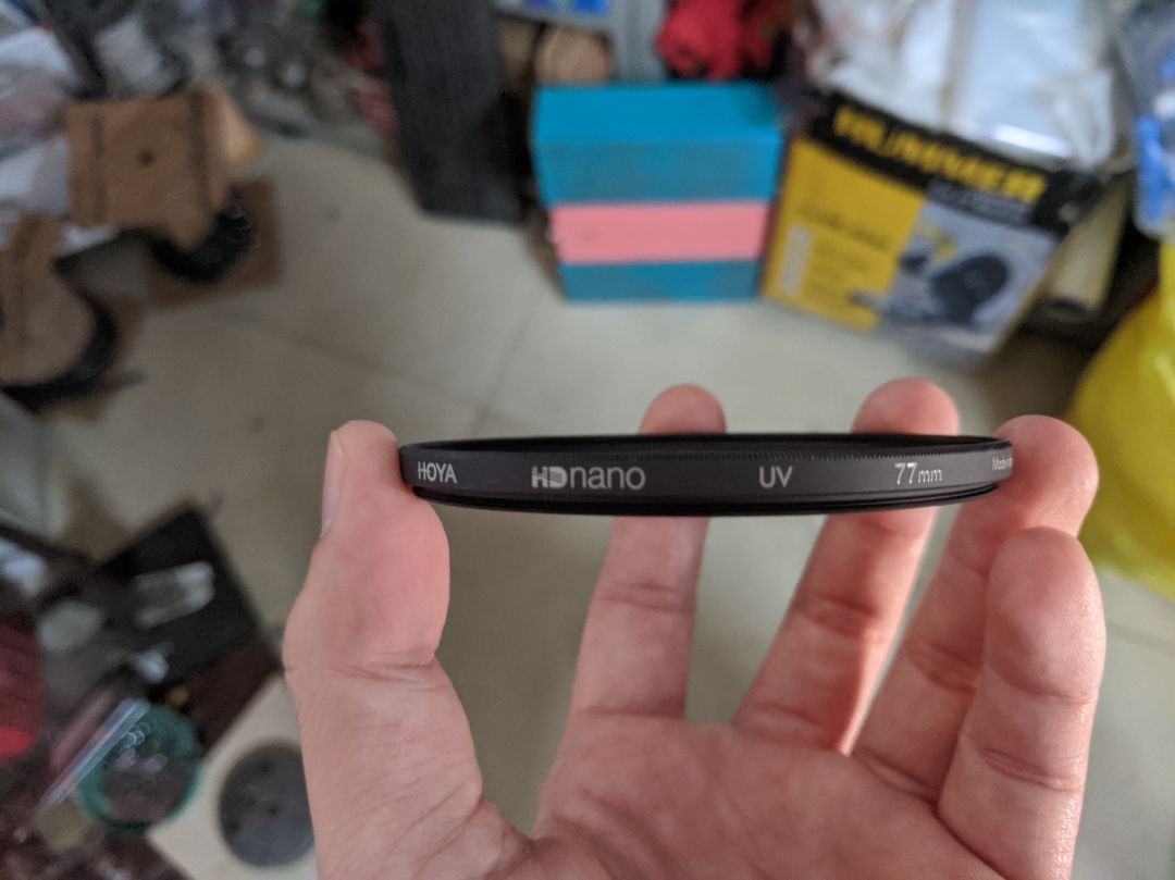 Vận chuyển nhanh, đóng gói kỷ, sản phẩm chính hãng do tixiai nhập khẩu, nguyên seal chưa mở, chất lượng hoya thì khỏi bàn