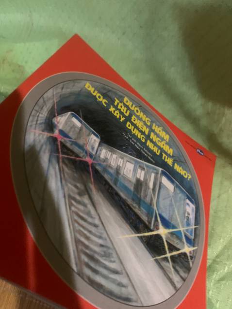 Thấy sách hình ảnh sắc nét, thơm, giao hàng siêu nhanh, sop tốt nhất mà mk từng mua, sẽ quay lại
