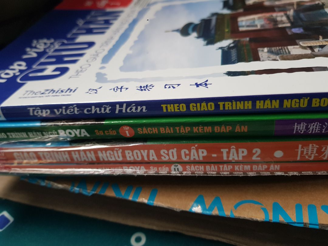 giáo hàng nhanh, sách mới tinh luôn, sẽ còn ủng hộ shop. Cảm ơn shop nhìu.