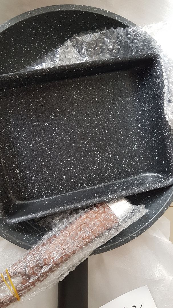 chảo dễ lắp ráp, cầm vừa tay, nhà 2 người nấu thoải mái