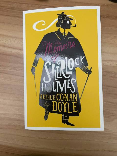 Sách mình mua tặng bạn. Bạn ý nói văn phong truyện hay, cầm vừa tay. Lúc mình nhận thì vẫn còn nguyên lớp màn nhựa. Ship nhanh hơn dự định luôn ý. Mn nên mua nha