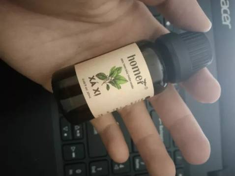 Orders Complete. thank you for the free item!😍
The oil is thick and seems pure. The smell is relaxing and calming. Good for rooms and scent diffusers.