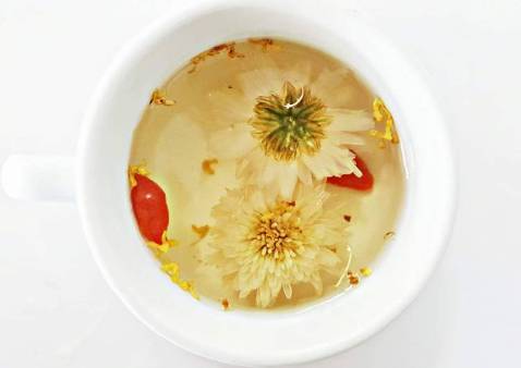 được bạn bè giới thiệu về sản phẩm của shop nên quyết định mua về dùng
mấy sản phẩm tự nhiên  nên mình rất ưa thích vừa an toàn lại tốt cho sức khỏe
nhận được hàng của shop gửi là háo hức dùng ngay, sản phẩm đúng như giới thiệu rất an tầm và hài lòng