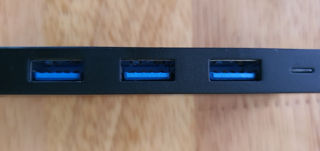 Sản phẩm khá tốt, dùng được, tốc độ không quá ấn tượng, thỉnh thoảng khiến máy bị treo.