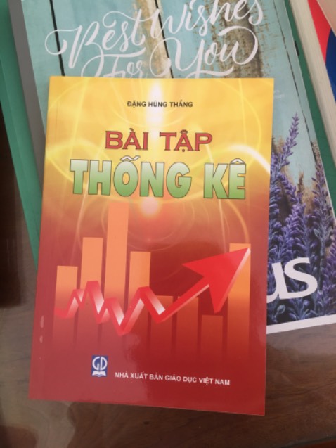 Mỗi khi có dịp đi ngang qua một ngôi trường nhỏ, tôi thường bồi hồi nhớ đến thầy. Rồi mấy năm trong trại cải tạo và những ngày ở hải ngoại, hình ảnh thầy vẫn đến với tôi bất chợp, nhưng phảng phất, lúc có lúc không.
