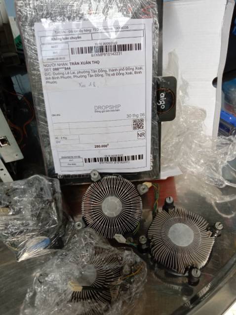 Mua 5 cái Fan Cpu- trên gian hàng thì nói hàng nhập khẩu, box.
Nhận về thì như vậy, mong mọi người suy nghĩ kỹ trước khi mua ở gian hàng này. Mua 5 cái Fan Cpu- trên gian hàng thì nói hàng nhập khẩu, box.
Nhận về thì như vậy, mong mọi người suy nghĩ kỹ trước khi mua ở gian hàng này.
