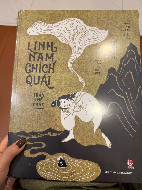 Sách to nhà bà con, bìa cứng in đẹp . Chưa đọc nên mình đánh giá tổng quan trước. Giao hàng nhanh,