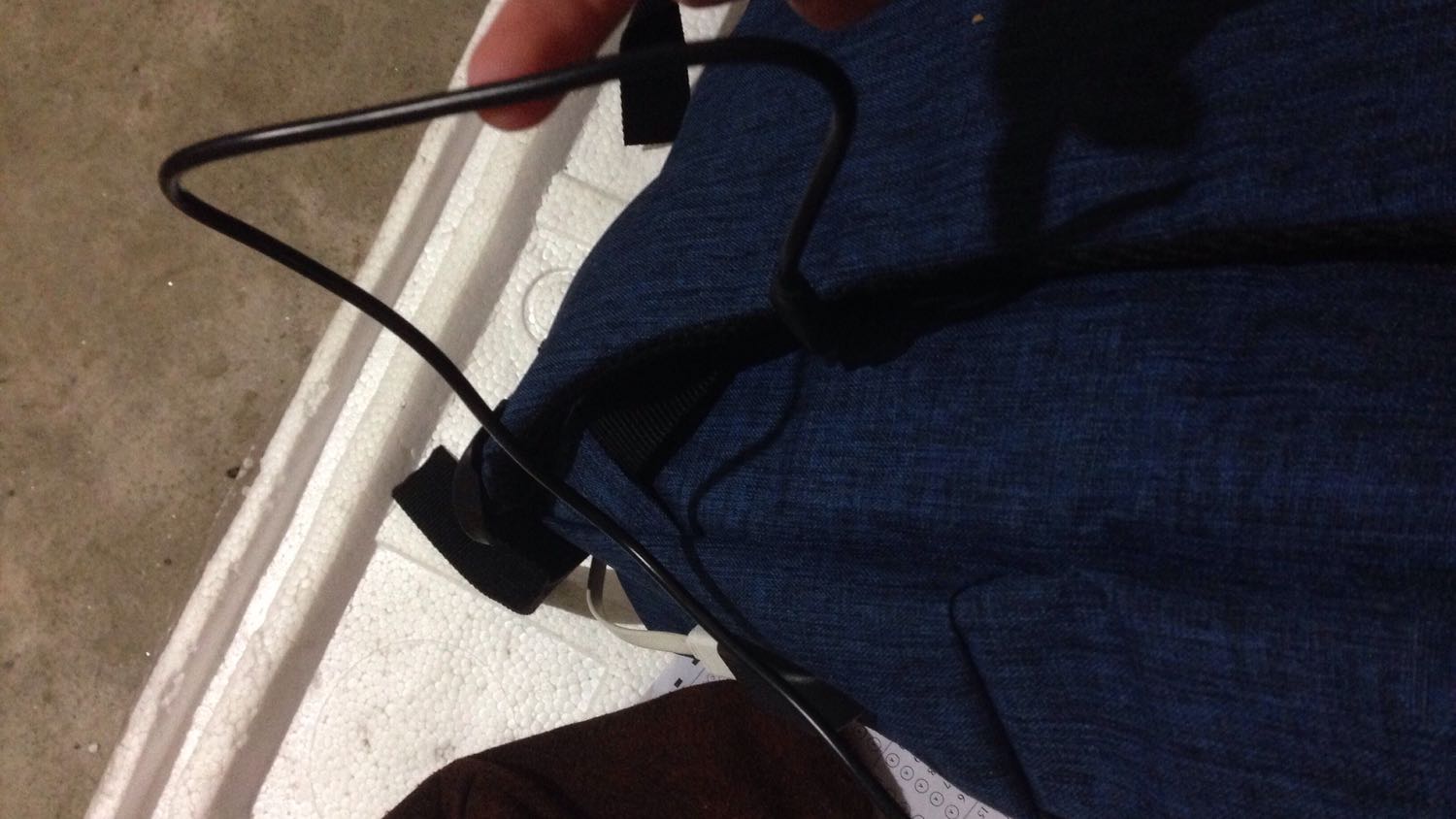 cặp rất đẹp từ mẫu mã đến chất liệu, mk thích lắm, còn có cả ổ usb