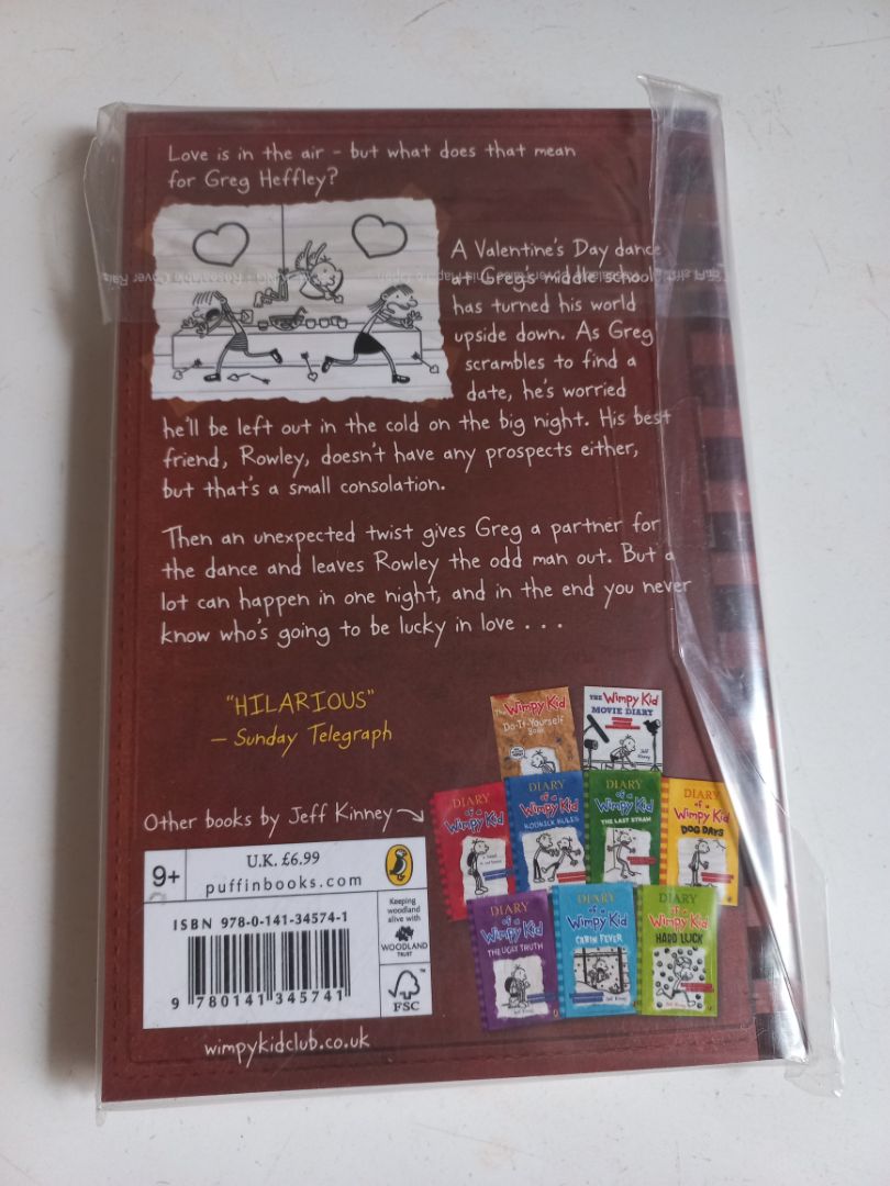 Nội dung mình chưa đọc, nhưng trước mắt là thấy hài lòng về bảo quản sách của Tiki. Sách đọc bọc qua 1 lớp bảo vệ nên trông rất mới. Mình thích lắm.