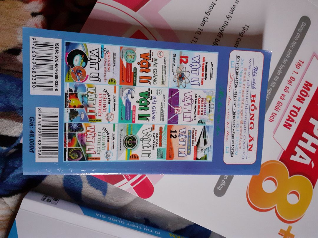 hộp hơi nát còn lại nội dung sách ok