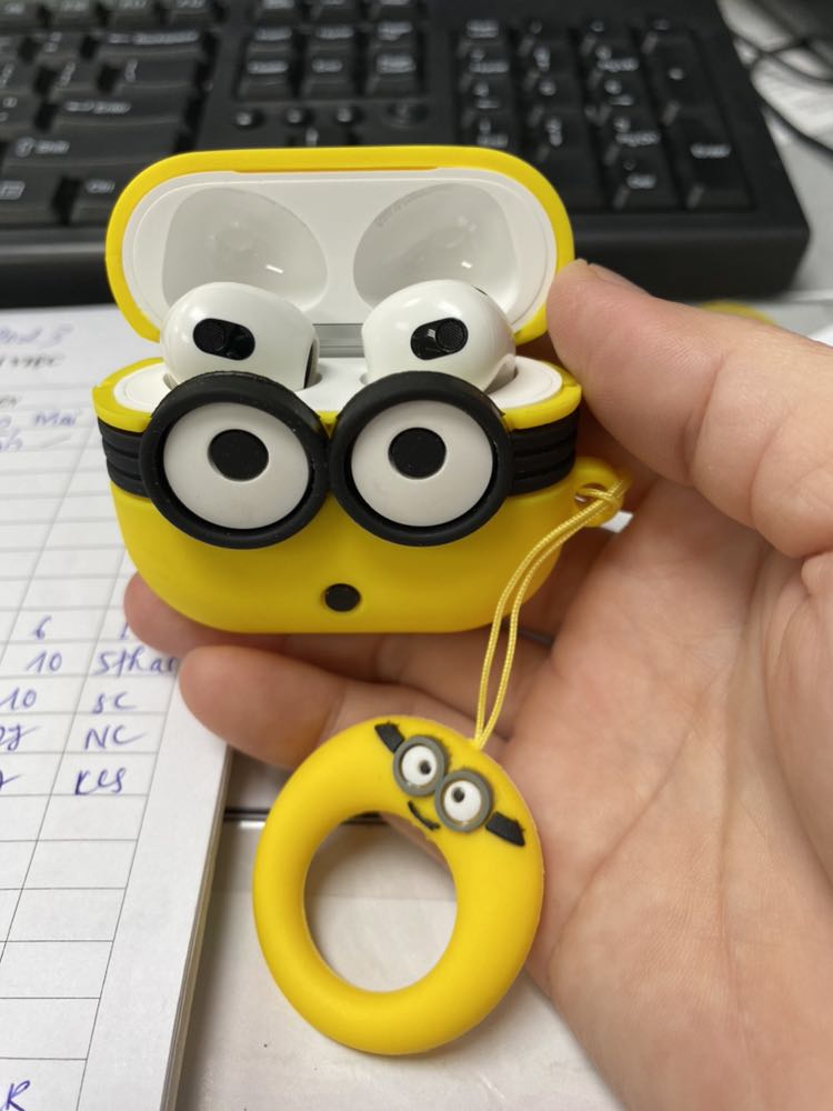 Mới nhận tưởng không hợp nhưng khi gắn vào lại hợp không tưởng 🤣🤣 khít rịt gỡ ra còn khó nên không sợ dở chứng rơi rớt nha bà con. Nên mua!