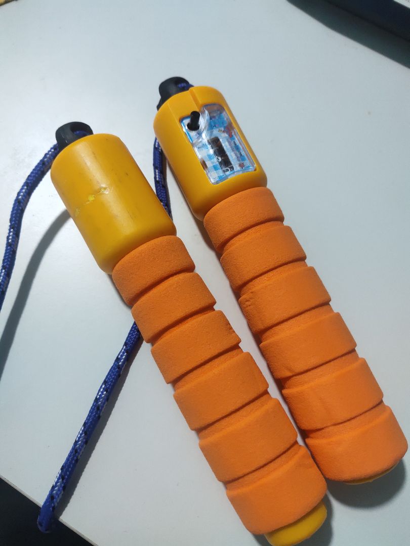 chất lượng quá kém . dây quá ngắn . không lõi . sai hoàn toàn giới thiệu