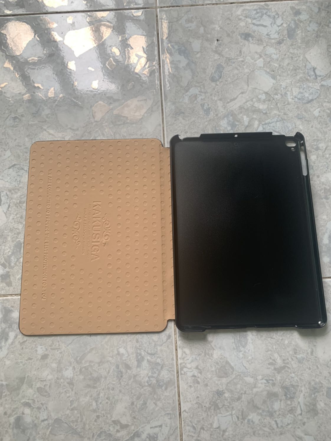 hàng chuẩn như hình,ốp vừa ipad pro 9.7.rất hài lòng,amazing good jobs