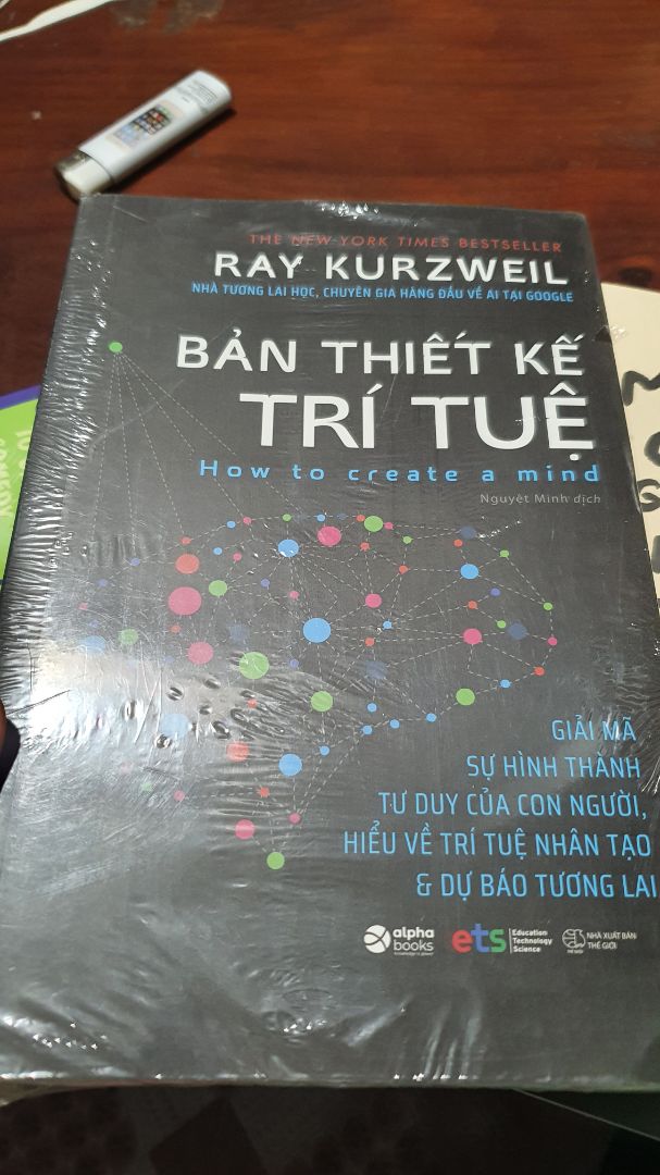 Sách mới không nỡ khui, do dịch bệnh nên giao hàng trễ hơn dự kiến một hôm!