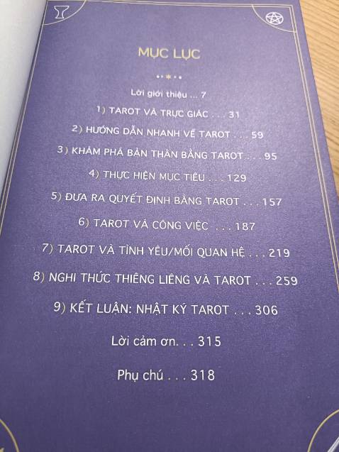 Đóng gói kĩ càng, ko có lỗi sp, nên mua, phù hợp với những người mới tìm hiểu về Tarot