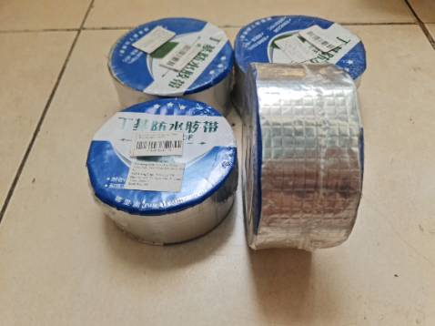 Loại này mình dùng rồi, thấy tốt. Mọi người lưu ý nhé, cùng loại keo này nhưng phải màu mờ như thế này mới là loại dính keo tốt nha cả nhà, còn loại màu sáng hơn dán sẽ không dính.