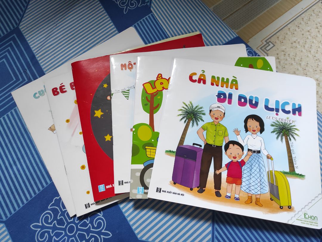 chất liệu giấy tốt, hình ảnh và câu chuyện dễ thương. Bé nhà mình rất thích