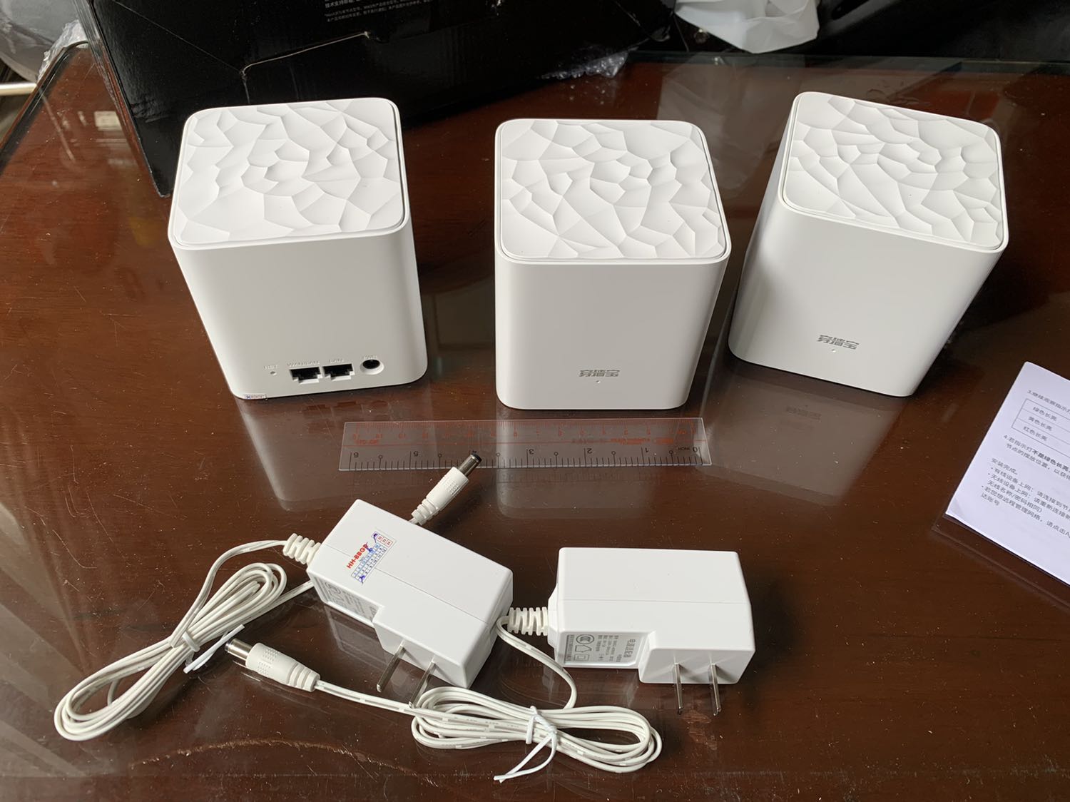 Hàng nội địa TQ nhưng app có TV, cắm lan vào đổi Tên và pass là chơi, tốc độ mạng nhà là 80mbs. nhà 3 tầng . Ok mọi ngóc ngách ?