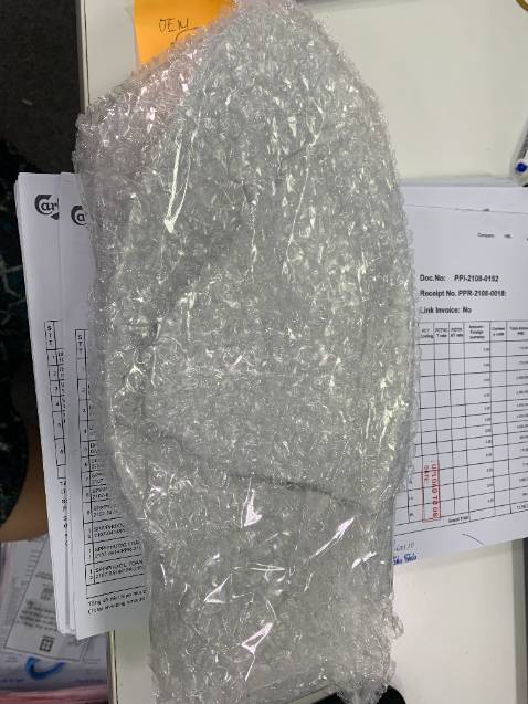 Nhận hàng mà bị vỡ mất 1 đĩa.Đề nghị cẩn thận .