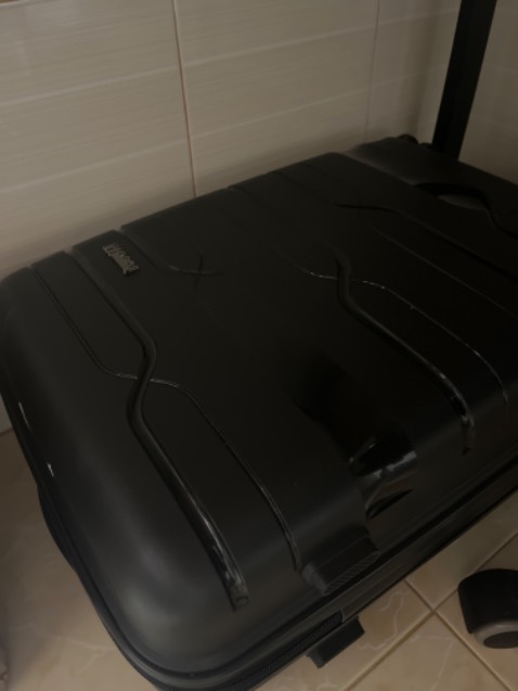 Đã sử dụng để đi du lịch nhiều lần, gọn nhẹ, dễ di chuyển. Vali xách tay lên máy bay. Tiki giao hành nhanh, sẽ ủng hộ tiếp.